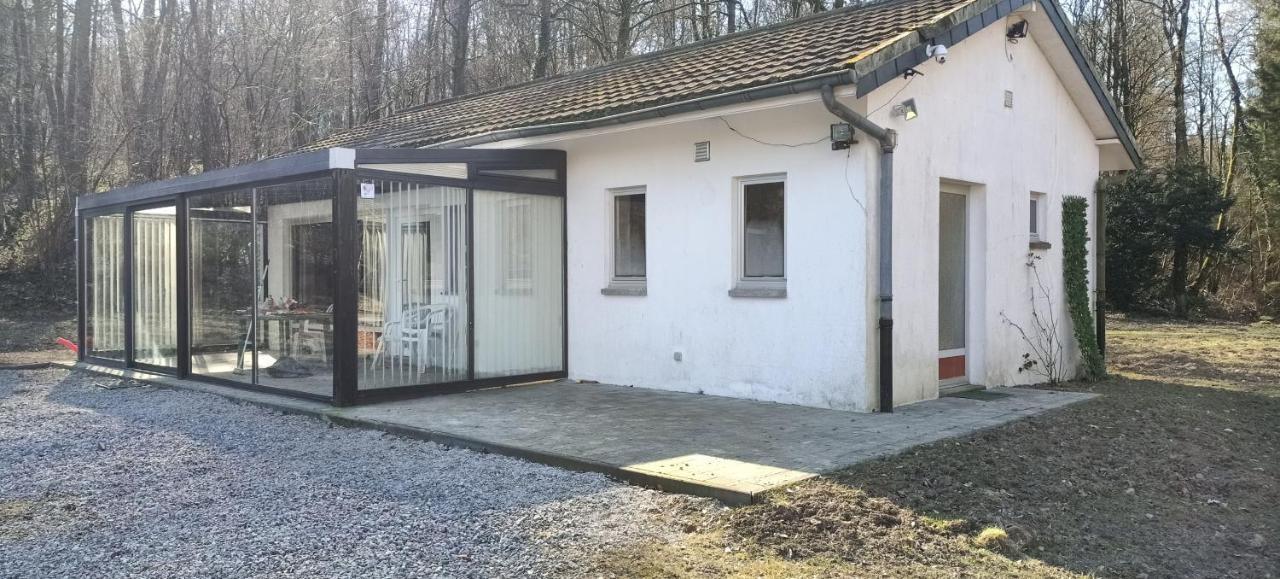 Deux Etangs Poissonneux Au Milieu Des Bois Avec Gite Moderne, La Halte Des Deux Lacs Rosee Exterior photo